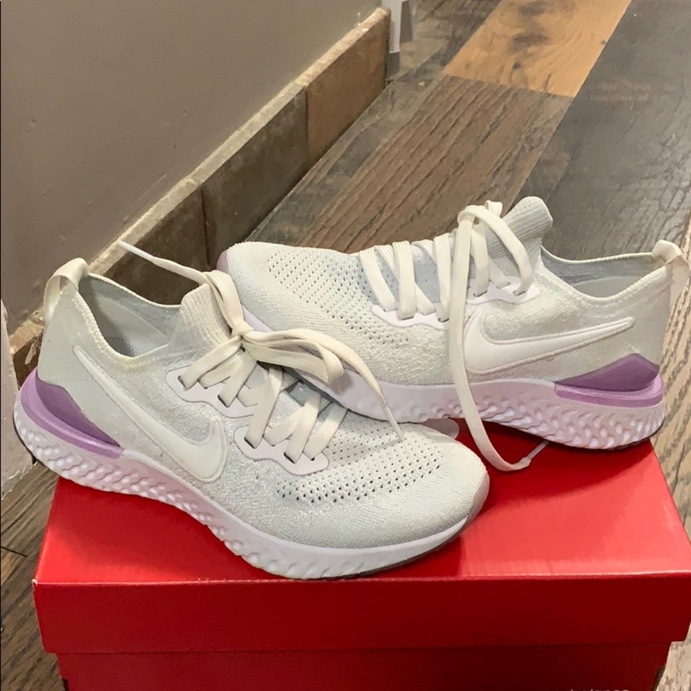 Nike Epic React Flyknit 2